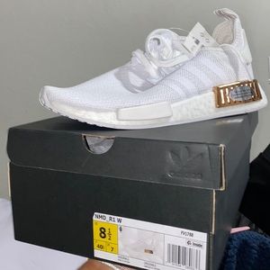 White Adidas NMD’s Never used!!